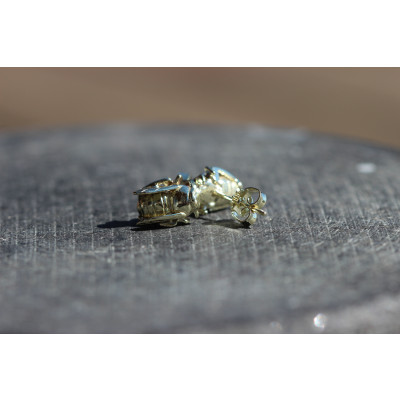 Honningbi ørestikker i 14 karat guld   (11/25)