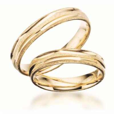 Hjertering i guld   (05/25)