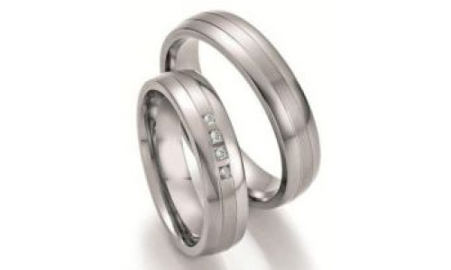 Vielsesringe i Titan - Evolution   (03/22)