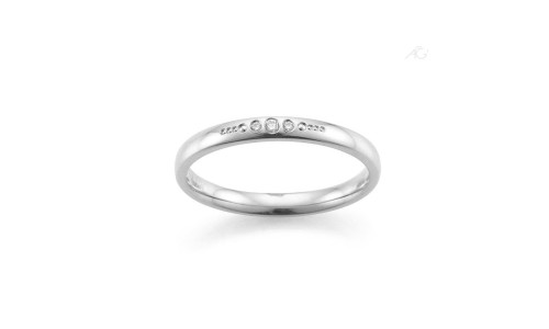 Gerstner ring i 9 karat hvidguld m. brillanter 2,5 mm. (x63) (02/26)