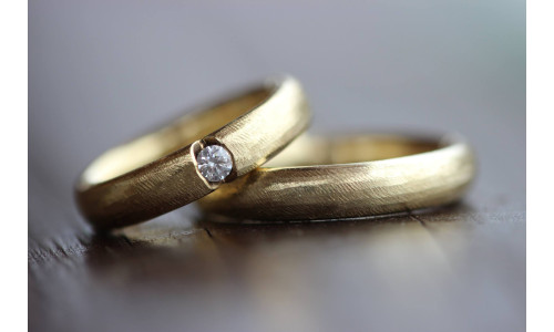 Vielsesringe MG2 i spændfatning  i 14 karat guld (Parpriser se billede)   (11/25)