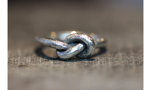 Knudering i sølv   (11/25)