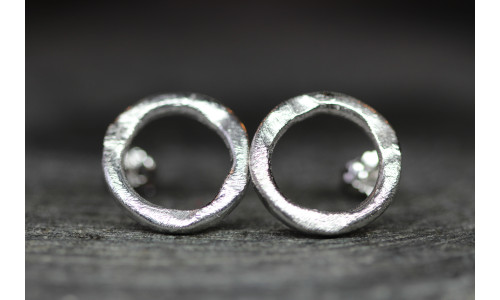 Ørestikker i 14 karat hvidguld