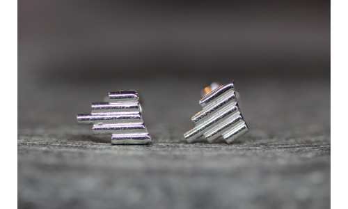 Ørestikker i hvidguld i 14 karat guld