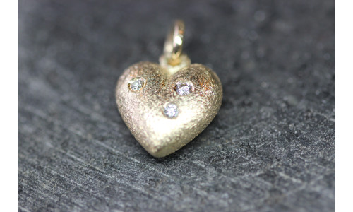 Buttet massivt hjerte