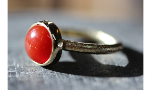 cabochon ring med carneol i 14 karat guld   (01/20)