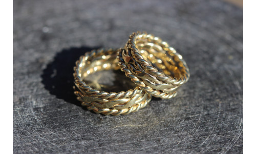Min Vielsesring fletring med snoninger i 14 karat guld (Parpriser se billede)     (11/25)