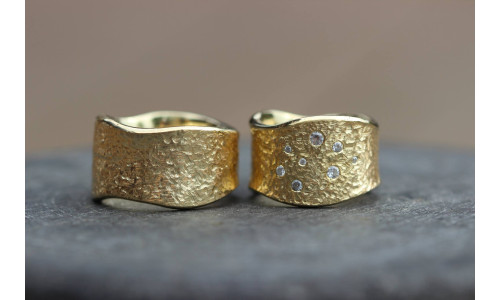 Min Vielsesring Profil 7 i 8 karat guld i 15 mm 8 sten (Parpriser se billede)   (11/25)