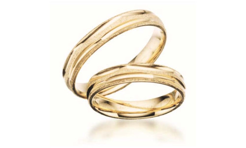 Hjertering i guld   (05/25)